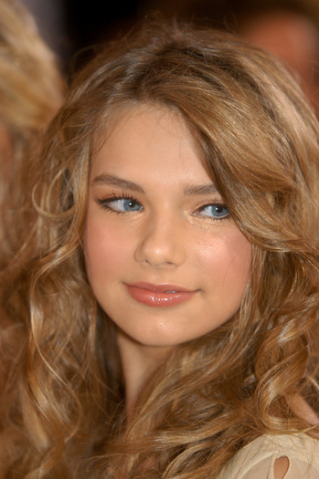 frgfg - Indiana Evans