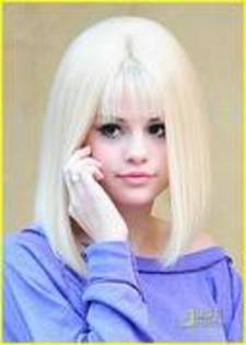 sely blonda - Selena Gomez blonda