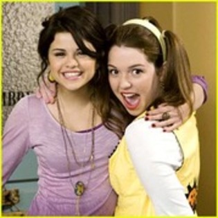 LIECXPQMDEWDYKYYEES - Wizards of Waverly Place