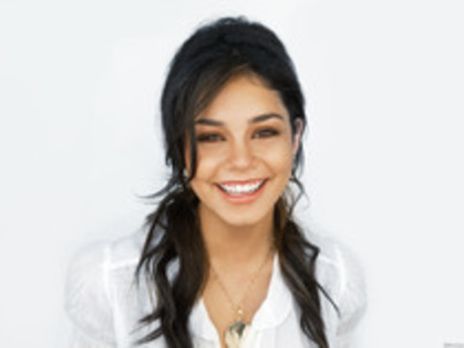 ZZABKFVPBAPHPJEURBK - Vanessa Hudgens