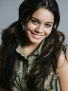 QYHQJWSCFKLEUMZOHSC - Vanessa Hudgens