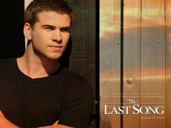 The Last Song - Poze The Last Song