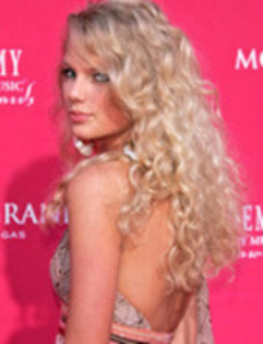 10019426_RWEURSUPB - Taylor Swift