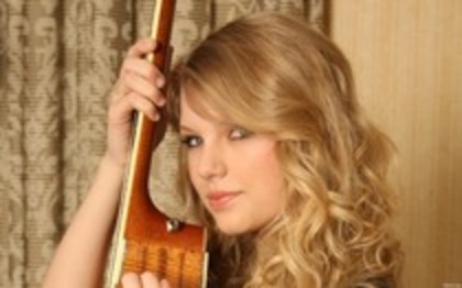 10653871_OCJJVNIDO - Taylor Swift