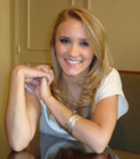 11463726_ISWAUUTWI - Emily Osment