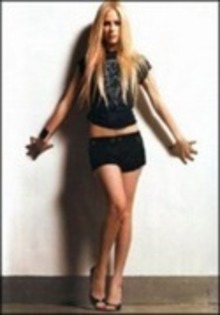 10112994_GCRUGPEDM - Avril Lavigne