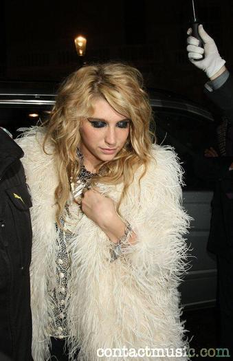 kesha_aka_ke$ha_2743257 - xoxo-kesha-xoxo