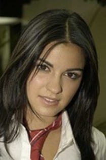 PGMYFGFNYOUUJMDEBFH - Maite Perroni