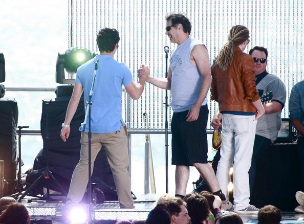 Jonas+Brothers+Rockin+Out+Set+Jonas+L+33K-kwqT3JOl - The Jonas Brothers Rockin Out On The Set Of Jonas LA