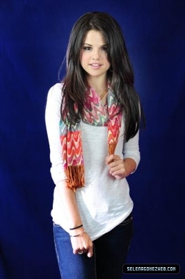 normal_007 - Selena Gomez PhotoShoot 004