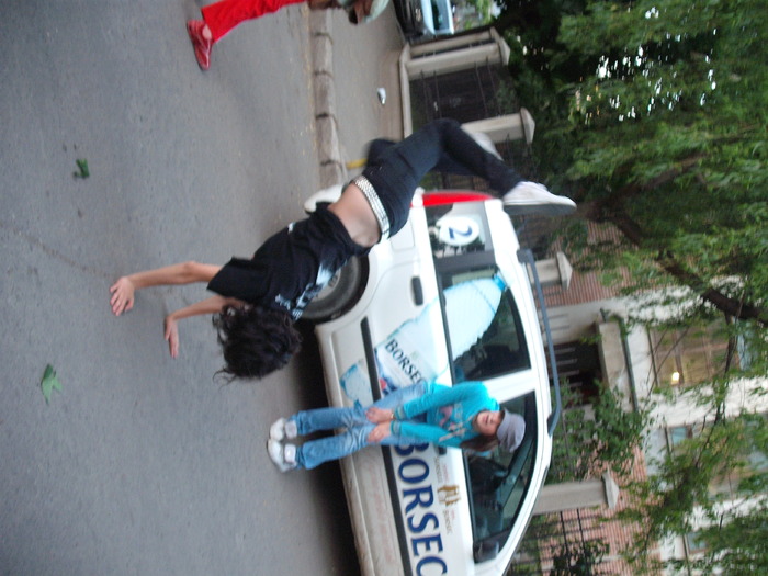 :x - Eu shi prietenele mele