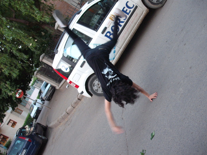 :D - Eu shi prietenele mele