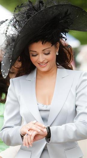 9904royal_ascot6 - Aishwarya Rai