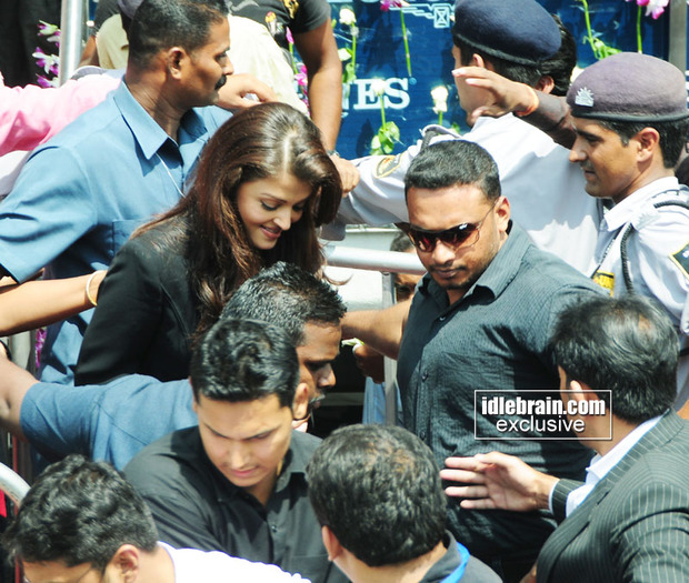 Aishwarya-rai-longines159