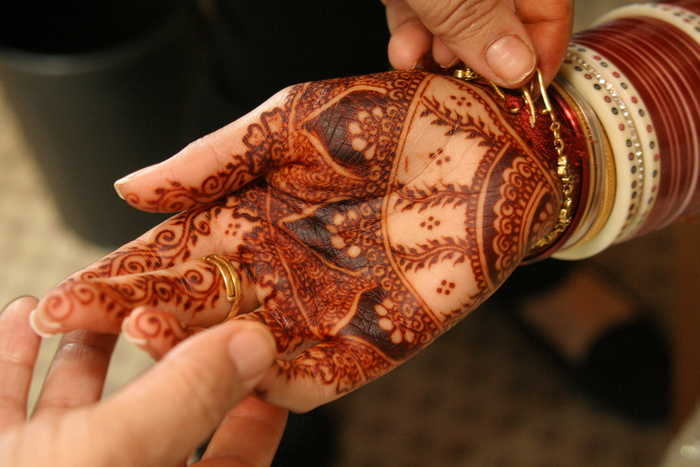 wedding-picture-photo-henna-mehndi-Riffat - mahndi_sindoor