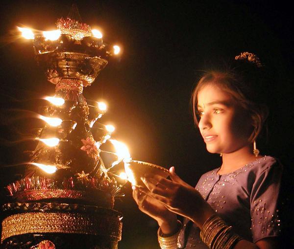 deepavali - Sarbatori in INDIA