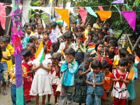 ziua-independentei-cu-clasele-de-alfabetizare - Sarbatori in INDIA