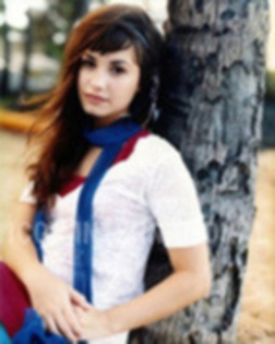 14397242_AEYJCDOUS - Demi Lovato