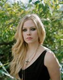 14113897_LZSSBIWVS - Avril Lavigne