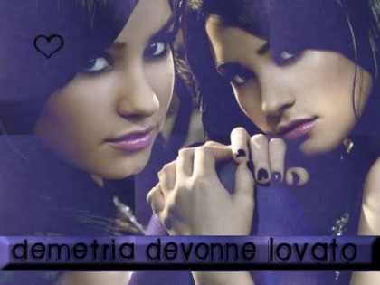 Image22-1 - Demi Lovato Poze Personale