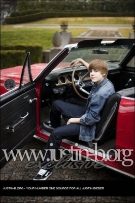 OMG-Bieber-justin-bieber-12104125-266-400