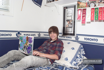normal_photoshootjustindaily_%289%29 - 0_0 Justin at his Hometown in Stratford 0_0