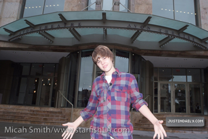 normal_photoshootjustindaily_%2837%29 - 0_0 Justin at his Hometown in Stratford 0_0