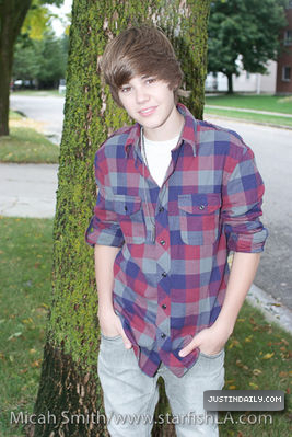 photoshootjustindaily_%2855%29 - 0_0 Justin at his Hometown in Stratford 0_0