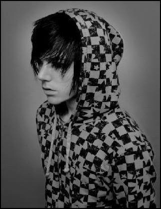 233495206a4082450360b389263083l - emo