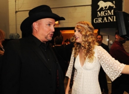 normal_taylorweb047 - Taylor Swift-4th annual Academy Of Country Music Awards in Las Vegas 05-04-2009