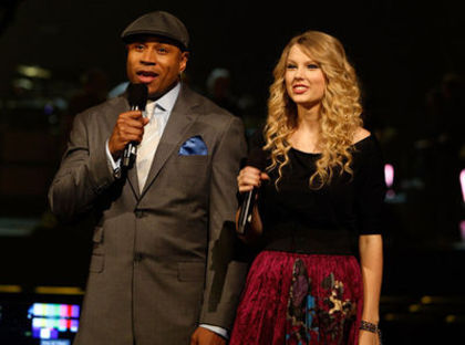 normal_taylorweb07 - Taylor Swift-The GRAMMY Nominations Concert Live - Rehearsals