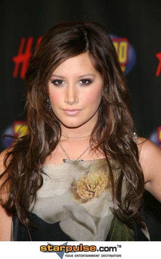 Ashley%20Tisdale-SGY-005544