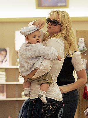 BRITNEY SPEARS135819525 - britney spears