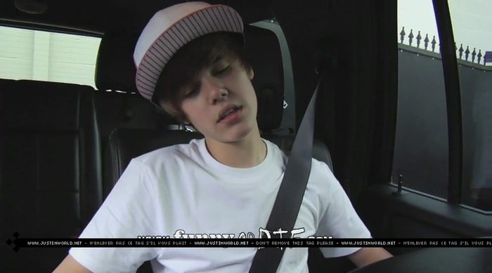 jw0064 - 0_0 Bieber After the Dentist 0_0