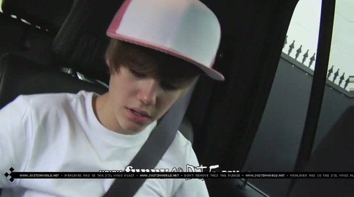 jw0114 - 0_0 Bieber After the Dentist 0_0