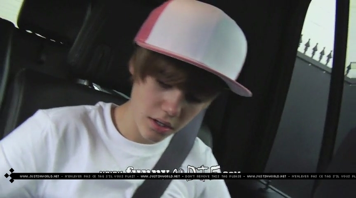 jw0115 - 0_0 Bieber After the Dentist 0_0