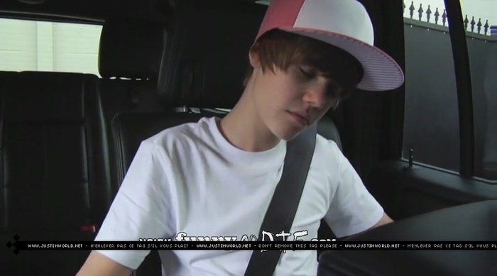 jw0129 - 0_0 Bieber After the Dentist 0_0