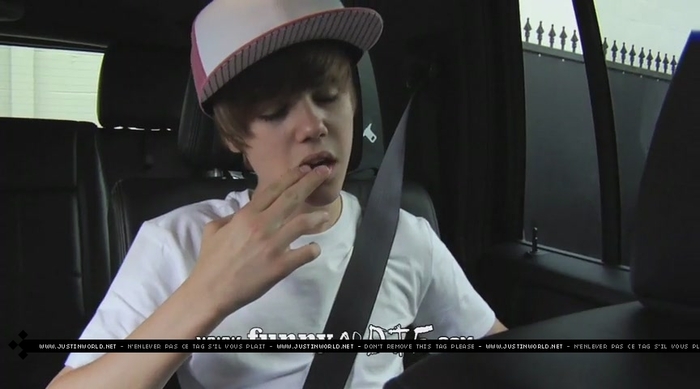 jw0146 - 0_0 Bieber After the Dentist 0_0