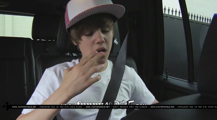 jw0147 - 0_0 Bieber After the Dentist 0_0