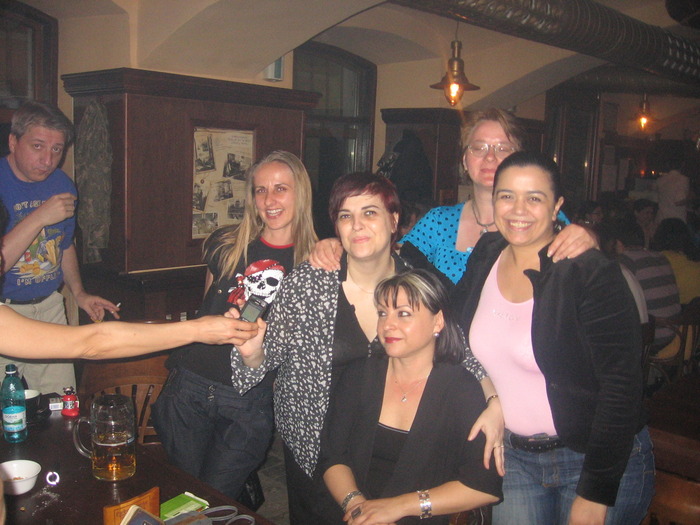 curte 10 aprilie 051