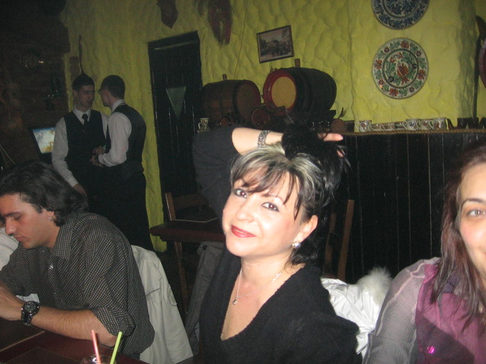 mexican 063 - 2010 CURTEA BERARILOR