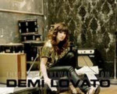 Demi Lovato Wallpaper #2 - club pentru prietena-entertainmentwallpaper