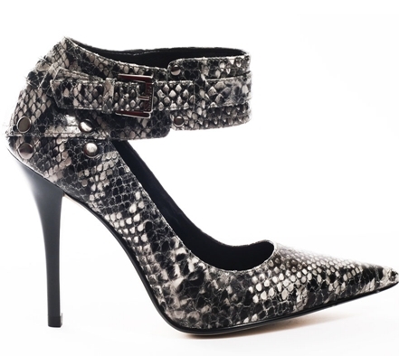 Guess-Clayton-2-Black-Syn1 - cel mai important club