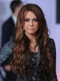 14545480_BQBCXVGXZ - Miley Cyrus mistoh rau de tottttttttttt