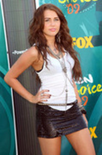 14657136_TLOWYFNVA - Miley Cyrus mistoh rau de tottttttttttt