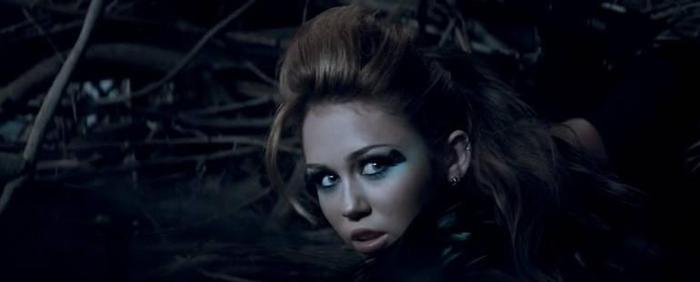 cant be tamed 5 - Cant Be Tamed Miley Cyrus