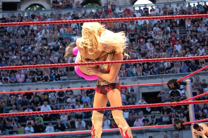 227 - kelly kelly vs wwe divas champion maryse ouellet