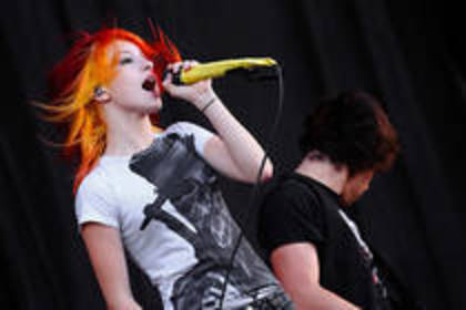 hjhjhh - Hayley Williams  sa fim seriosi ce crezi