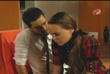 BelindaPhotosCom_Caps_Camaleones_Capitulo_3_(179) - Cameleonii