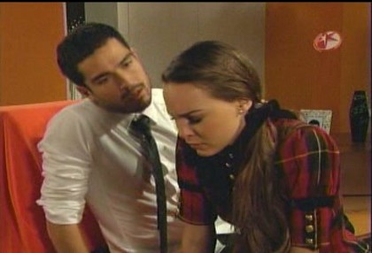 BelindaPhotosCom_Caps_Camaleones_Capitulo_3_(180) - Cameleonii